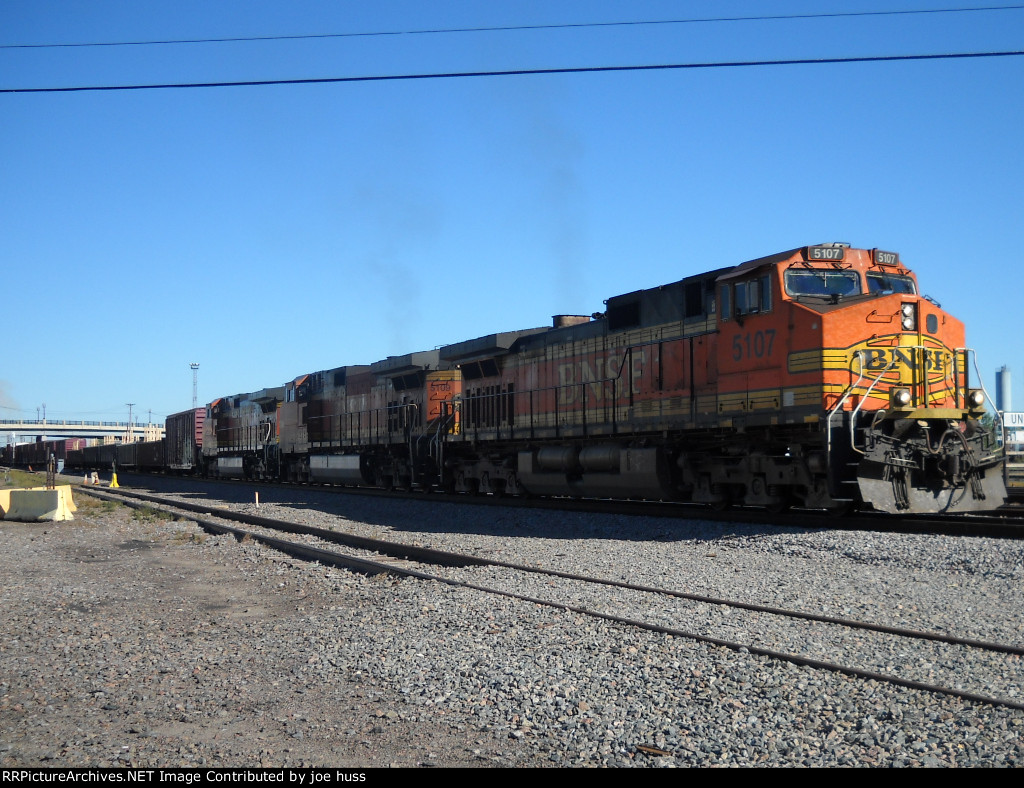 BNSF 5107 West